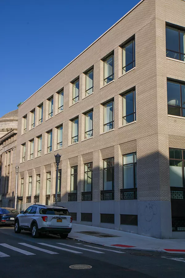1080 Lorimer Street - image 4