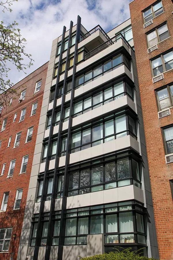 309 Ocean Pkwy - image 3