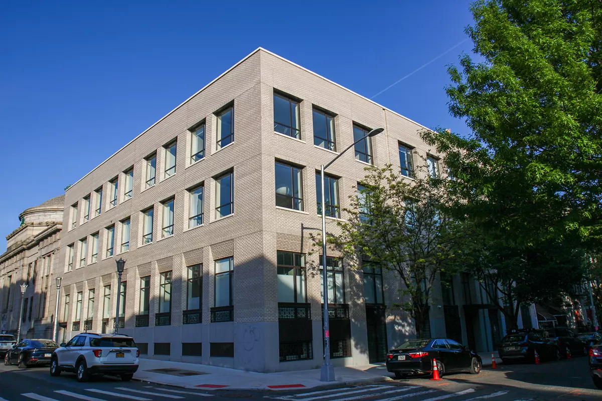 1080 Lorimer Street - image 1