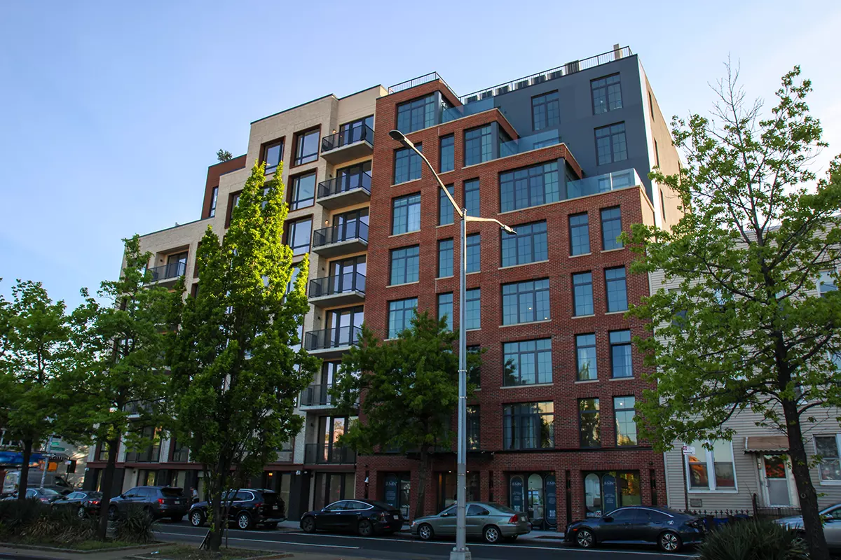 173 McGuiness Blvd - image 2