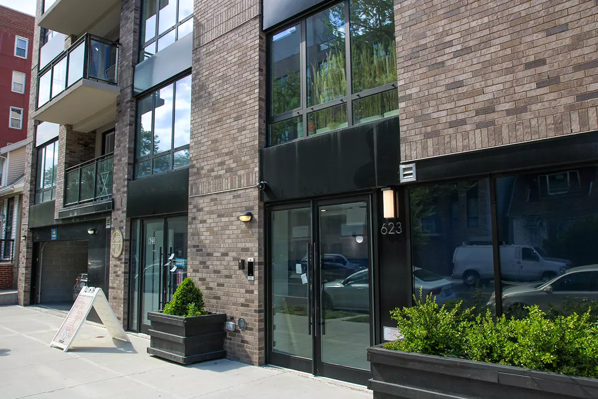 623 Avenue H - image 5